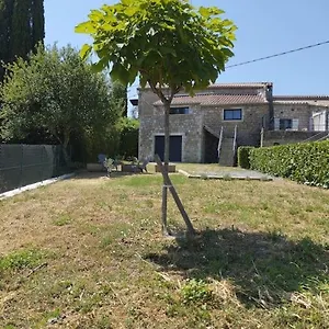  Hébergement de vacances L'oustalou